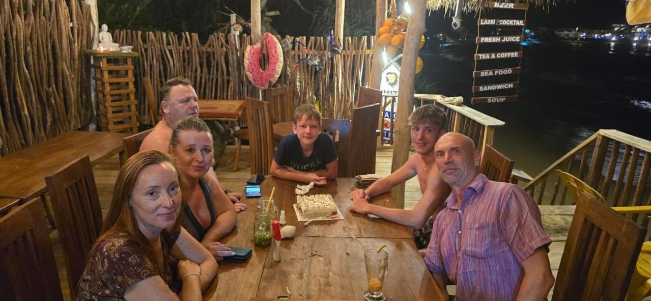 White Lion Paradise Dikwella Batigama Екстериор снимка