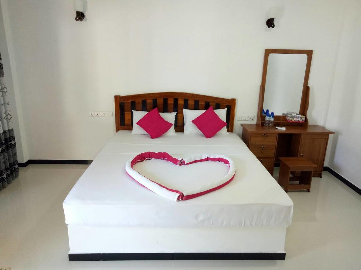 White Lion Paradise Dikwella Batigama Екстериор снимка